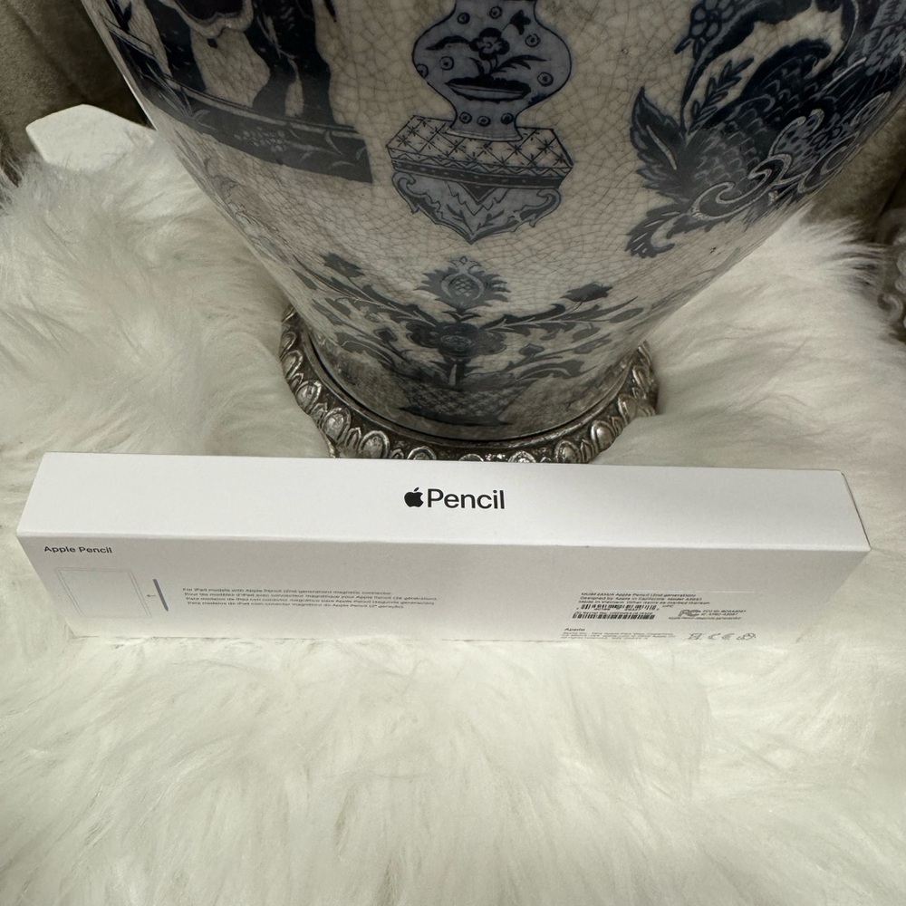 Apple Pencil (2nd Generation): Pixel-Perfect Precision Note-Taking,
Drawing - Picture 2 of 9